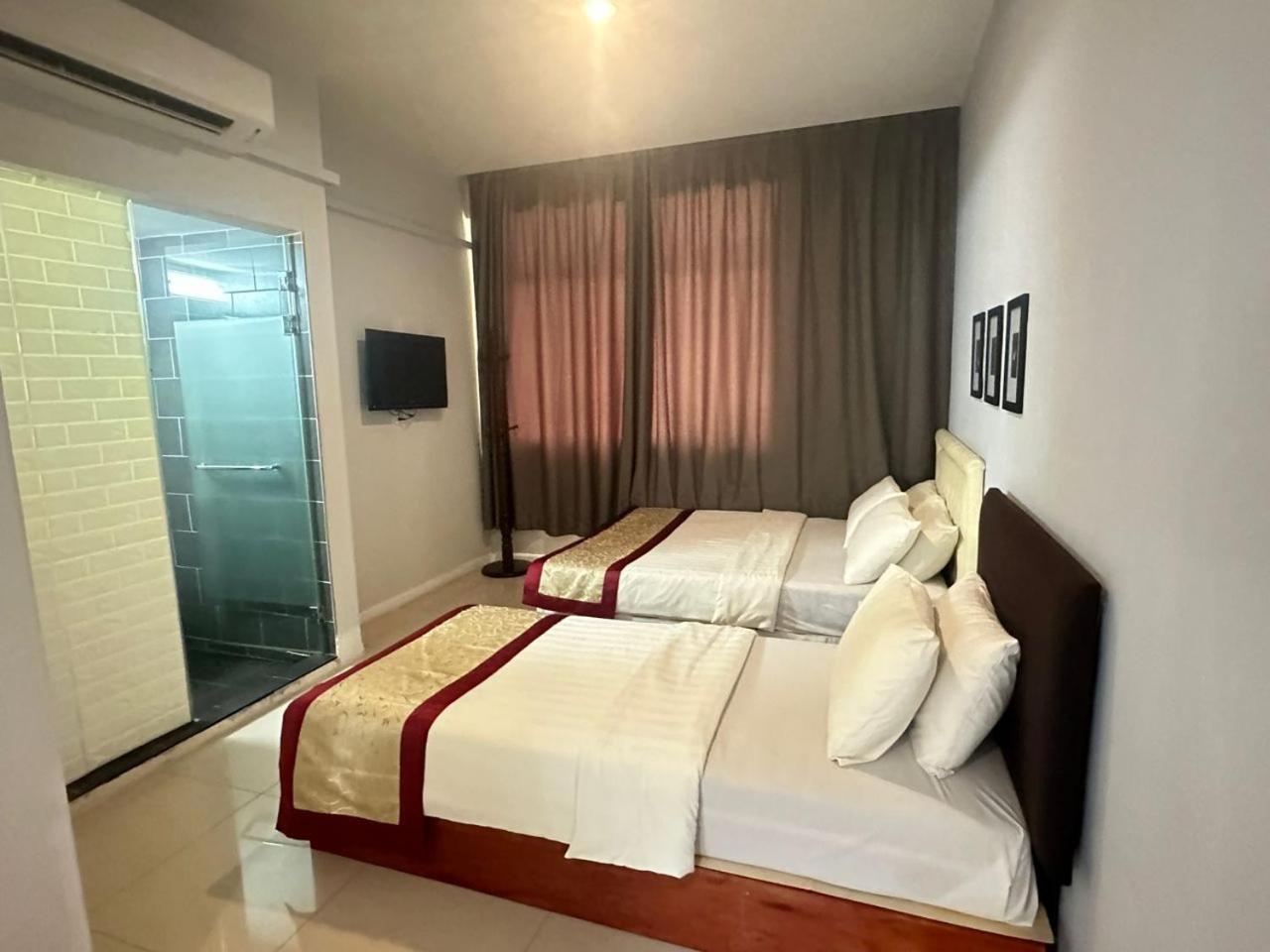 Kingsman Boutique Hotel Kota Kinabalu Exteriör bild
